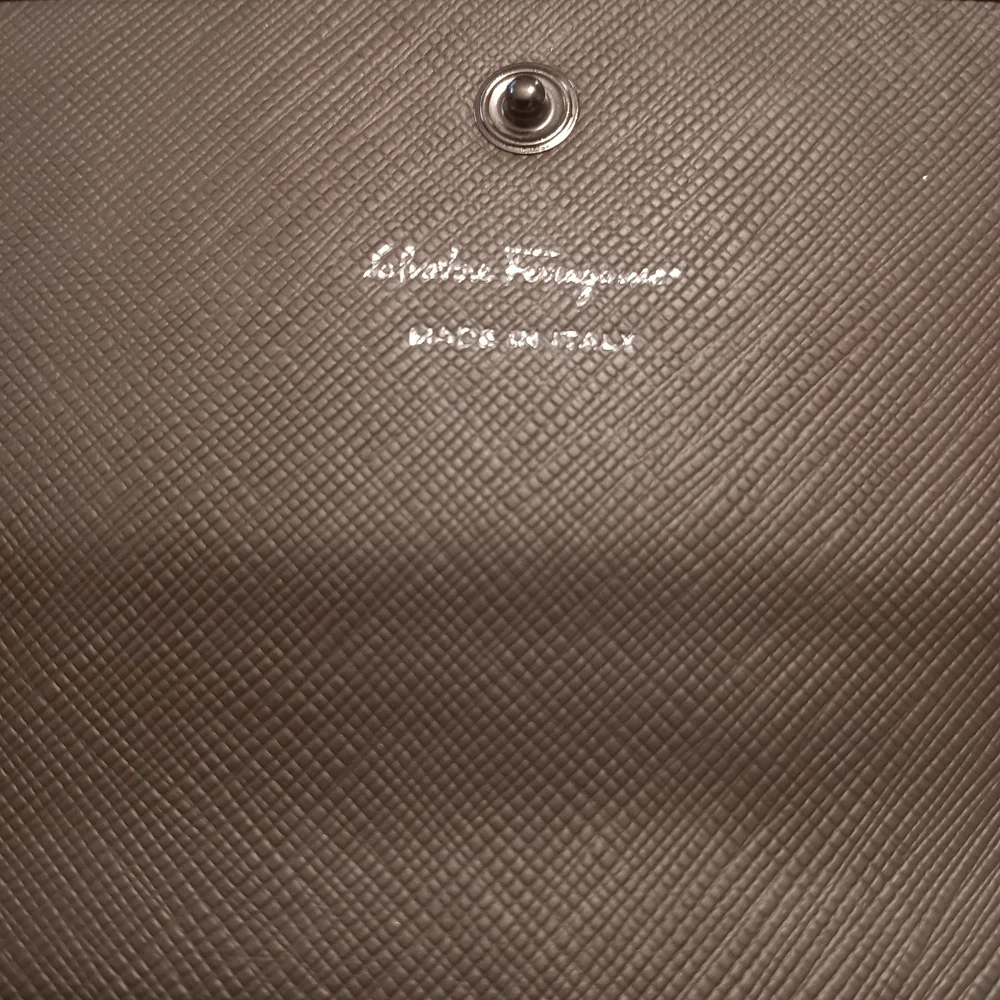 Salvatore Ferragamo Grey Leather Wallet With Silver Hardware (EUC) - Picture 5 of 13